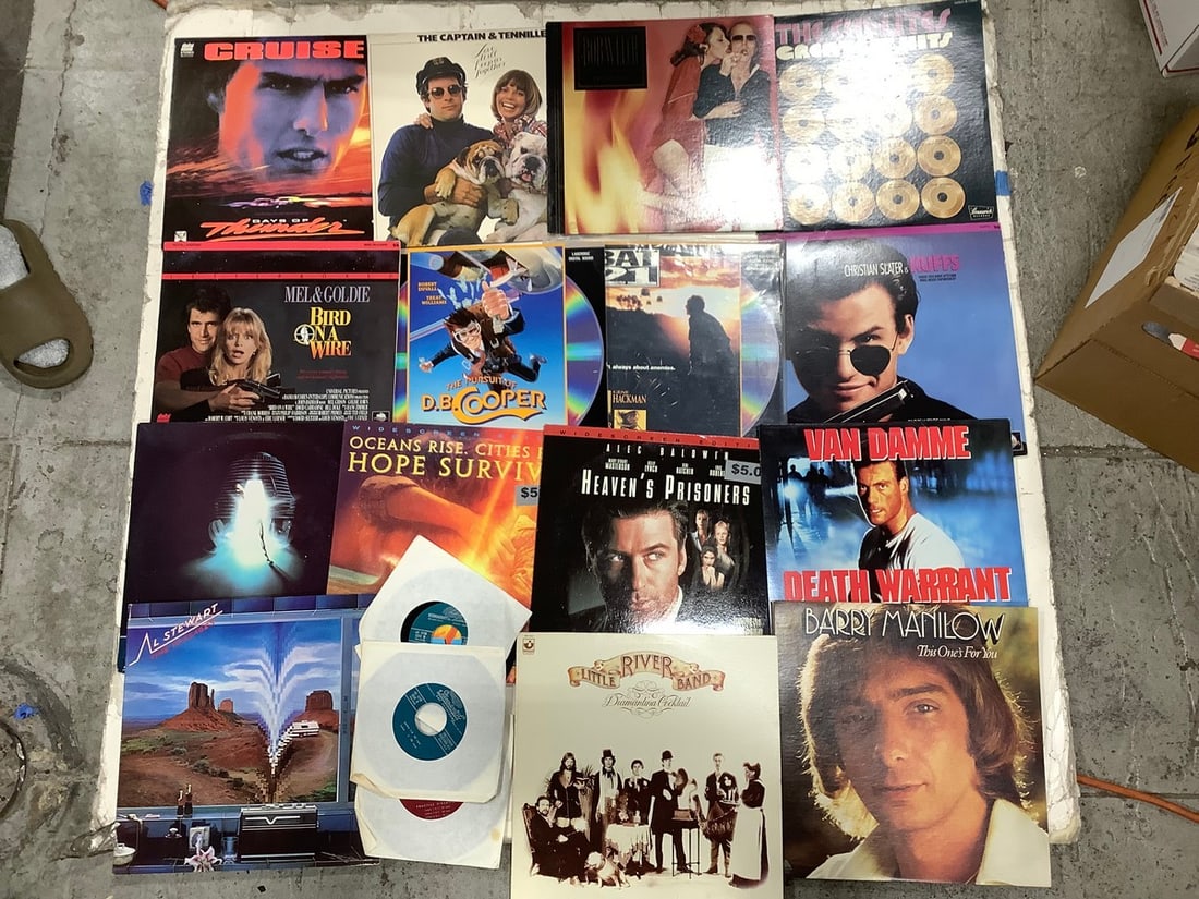 Various Laserdiscs and Records (Barry Manilow, Cruise, Bob Velch, and more): Various Laserdiscs and Records (Barry Manilow, Cruise, Bob Velch, and more)
