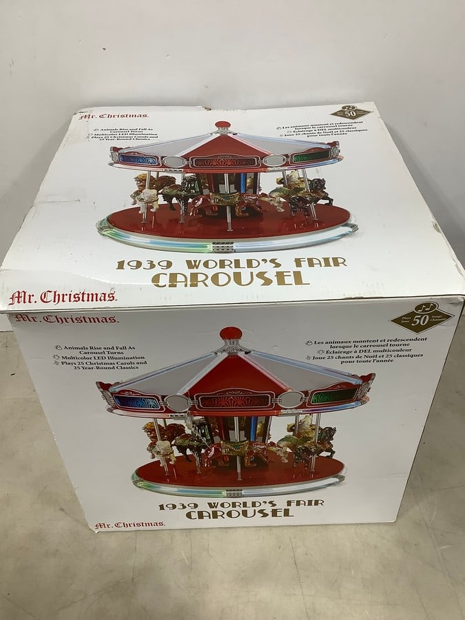 Mr. Christmas 1939 Worlds Fair Carousel: Mr. Christmas 1939 Worlds Fair Carousel