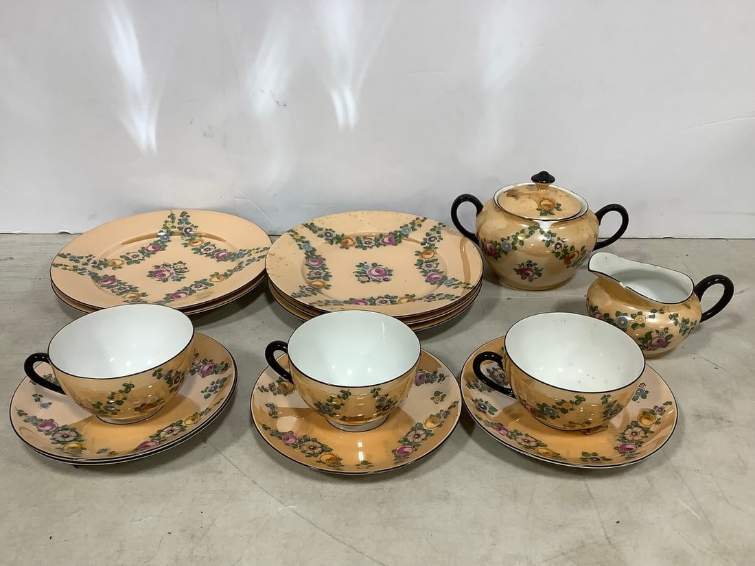 Ceramic Teapot Set *pitcher & teapot chipped* (1 of 1)