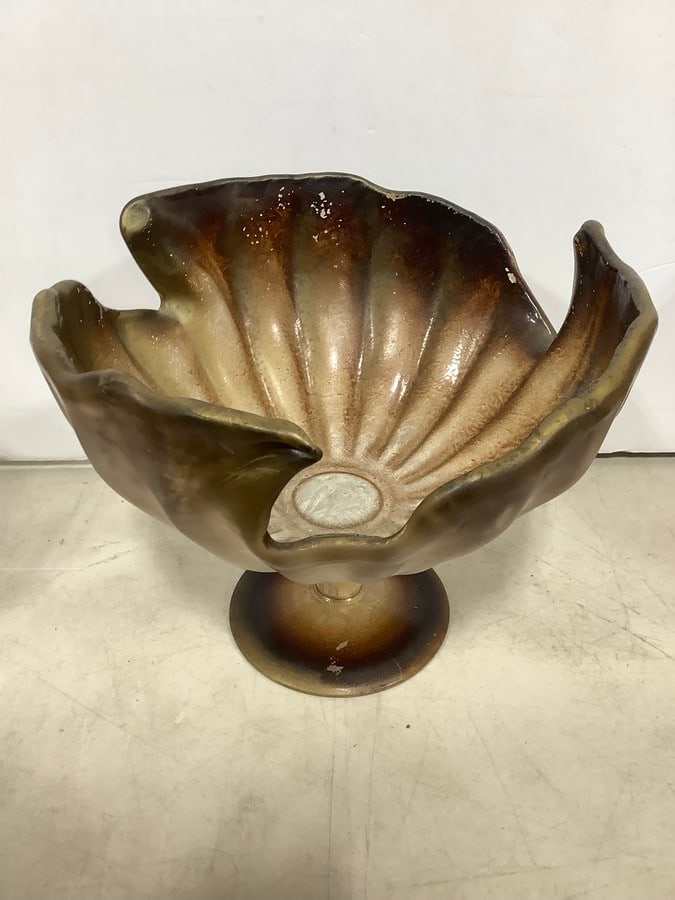 Murano Glass Bowl (7.5in Tall): Murano Glass Bowl (7.5in Tall)