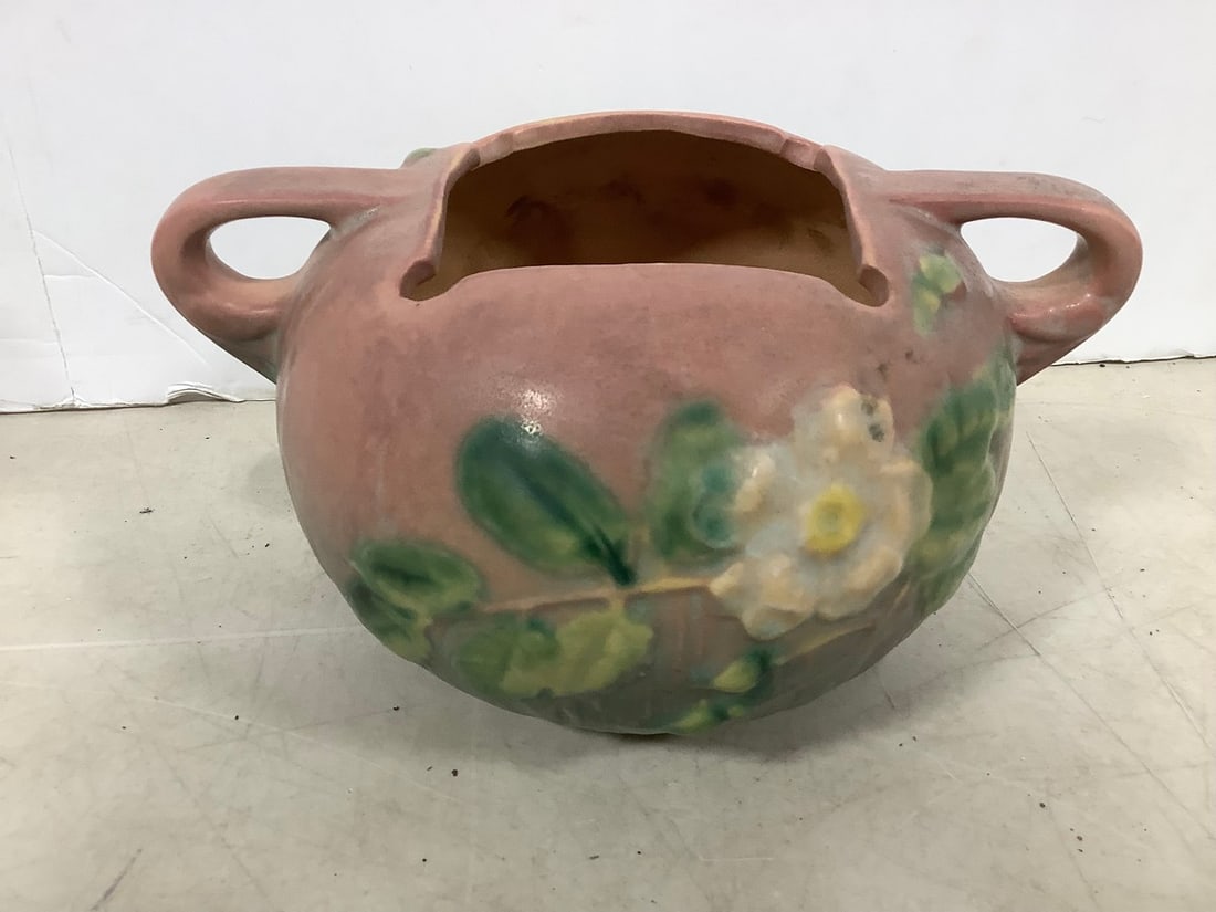 Roseville Vase (4.25in Tall): Roseville Vase (4.25in Tall)