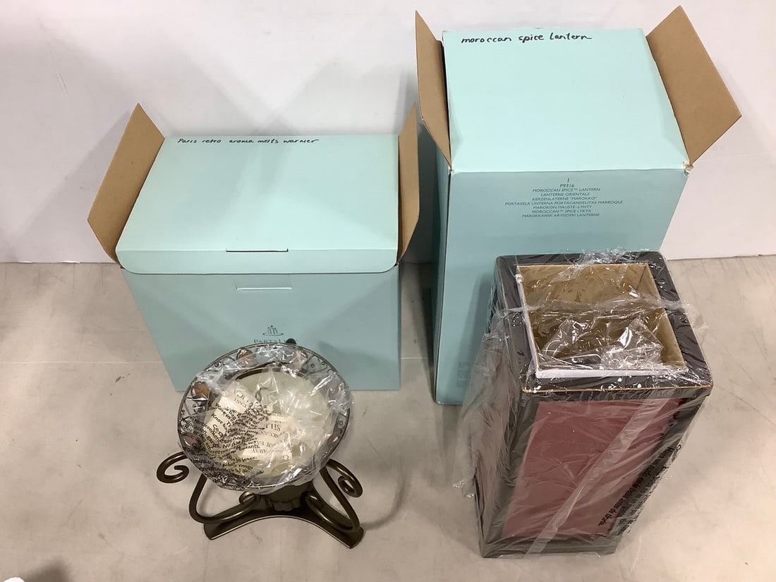 Paris Retro Aroma Melts Warmer and Moroccan Spice Lantern(10in.tall-both new in box) (1 of 1)