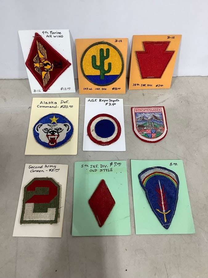 Vintage marine/army badges: Vintage marine/army badges