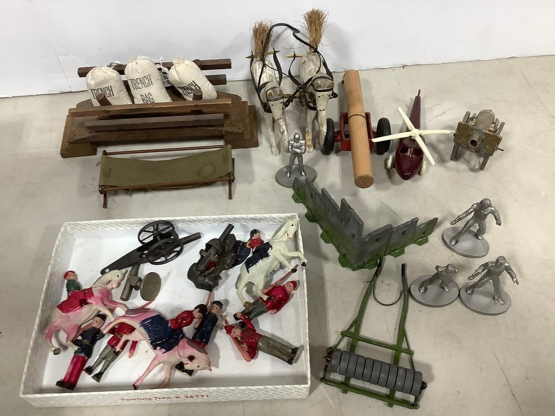 Vintage Soldier and Horse Toys, Pewter Figures, and more: Vintage Soldier and Horse Toys, Pewter Figures, and more