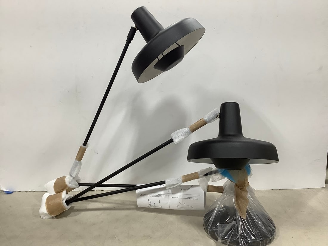 Arigato by Grupa Ceiling Lamp - Black: Arigato by Grupa Ceiling Lamp - Black
