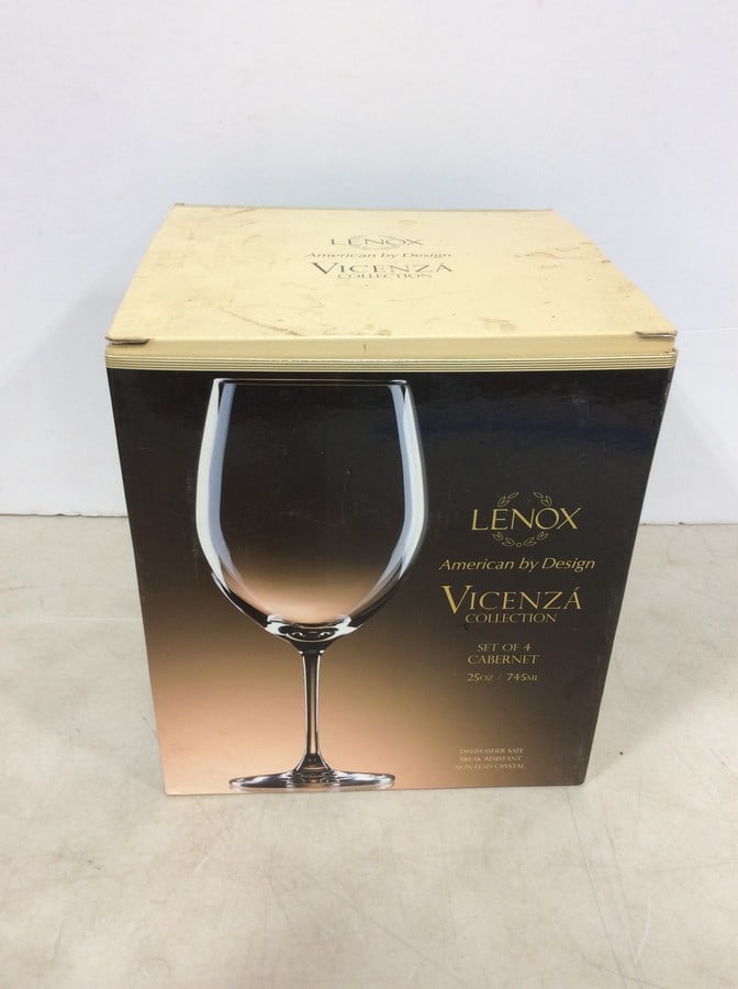Lenox set of 4 cabernet glasses in box: Lenox set of 4 cabernet glasses in box