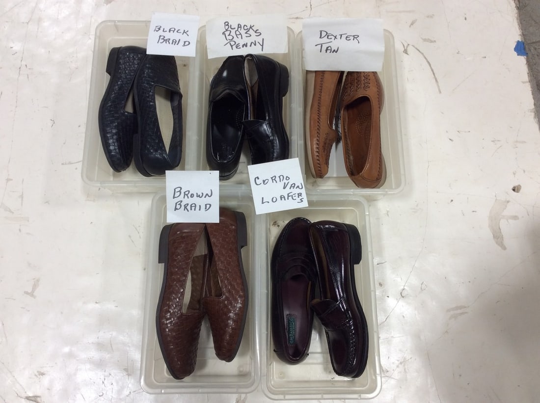 Men's dress shoes-sizes vary-7.5,8, and more ): Men's dress shoes-sizes vary-7.5,8, and more )