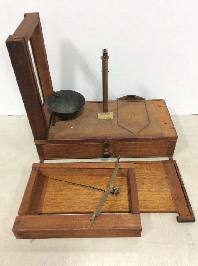 Vintage Eimer & Amend scale (1 of 1)