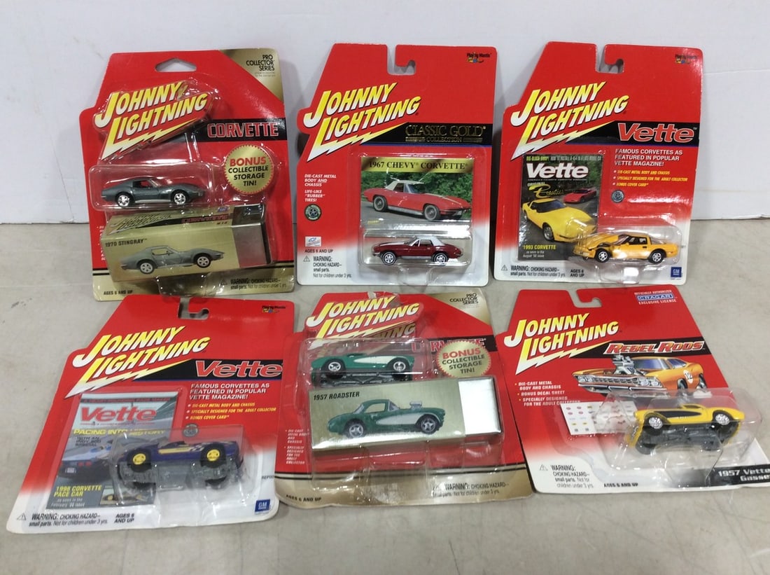 Johnny Lightning and Hotwheels Diecast Collectibles *new in box*: Johnny Lightning and Hotwheels Diecast Collectibles *new in box*
