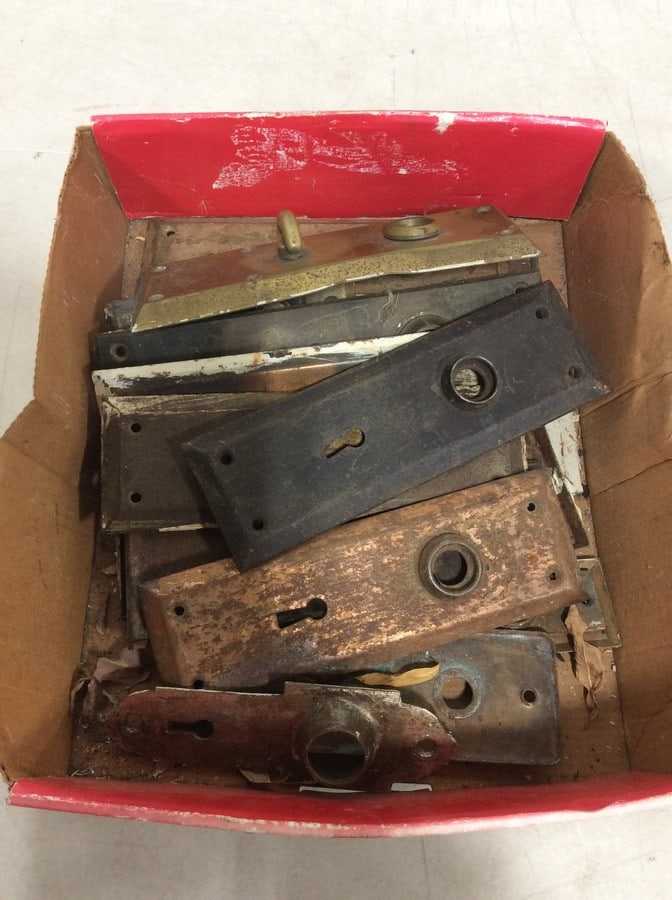 Vintage knob plates: Vintage knob plates