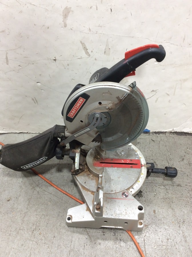 Craftsman 10 inch compund miter saw (1 of 1)