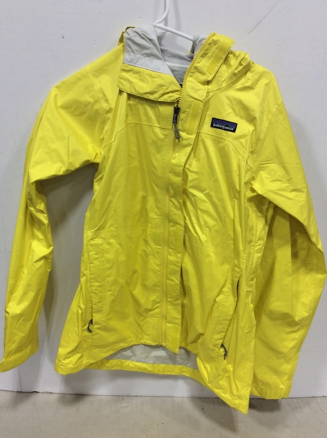 Yellow Patagonia windbreaker jacket(XS) (1 of 1)