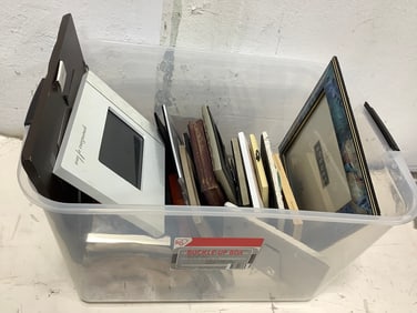 Empty photo frames(various sizes)