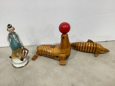 Wooden Sea Animal Decor and Ceramic Clown Statue (6.5in)
