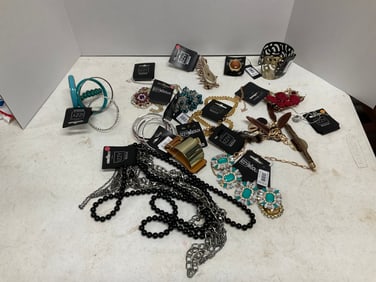 Lot of costume jewelry