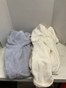 Lot of 2 bathrobes