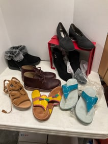 Lot of womens shoes