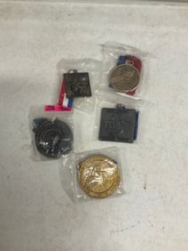 Lot of vintage running metals