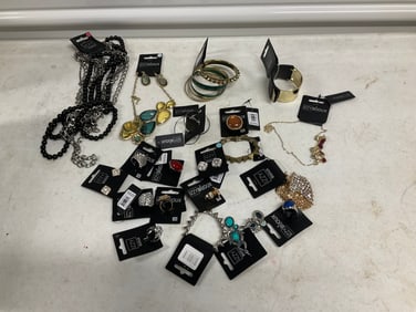 Lot of costume jewelry