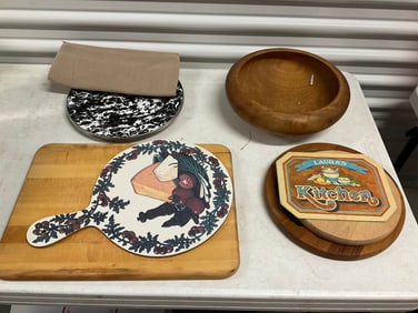 lot of kitchenwares