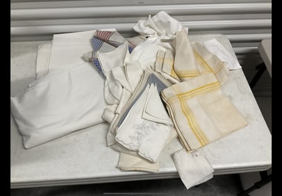 Lot of table linens
