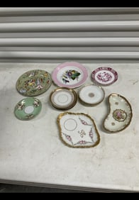 Lot of saucers