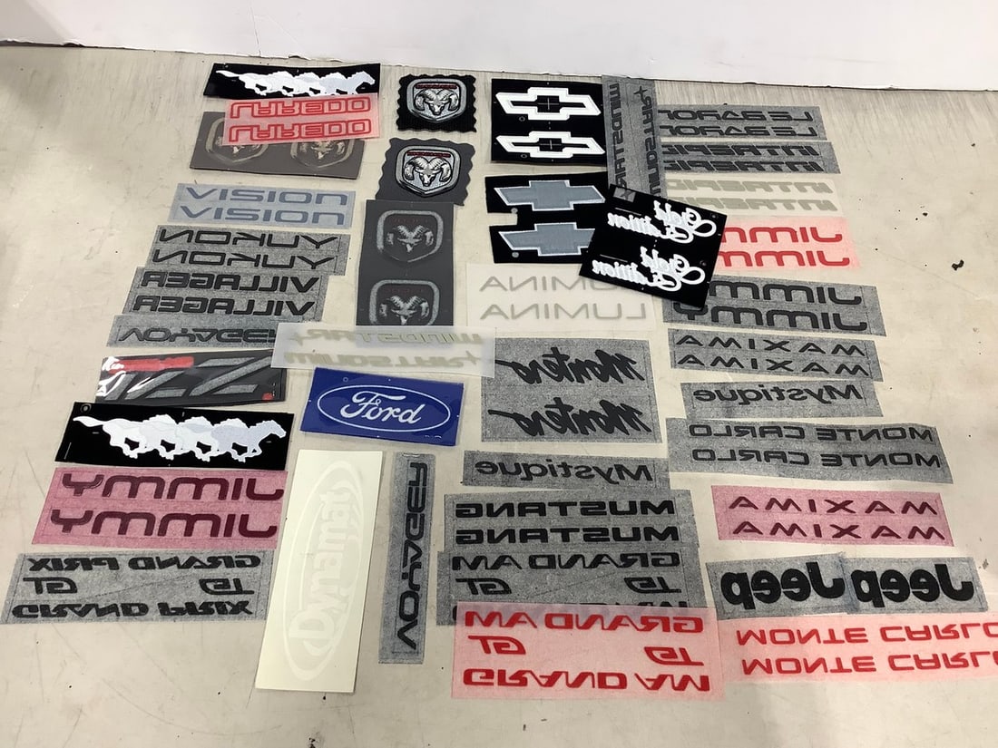 Large lot of Lextra raised 3D automobile logo iron on patches-Jeep, Grand Am, Laredo, and more) (1 of 1)