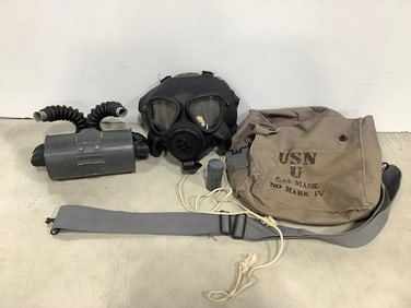 Vintage WW2 US Navy no mark 5 gas mask canister and bag