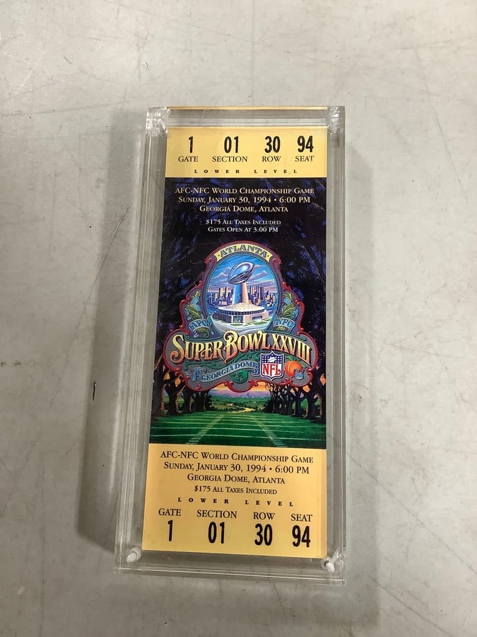 Superbowl XXVIII 1994 game ticket in case(3.25in.x7in.): Superbowl XXVIII 1994 game ticket in case(3.25in.x7in.)