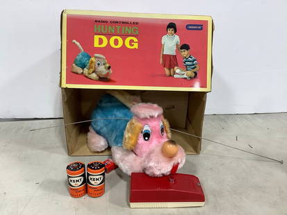Vintage hunting dog toy by Gakken Toy: Vintage hunting dog toy by Gakken Toy
