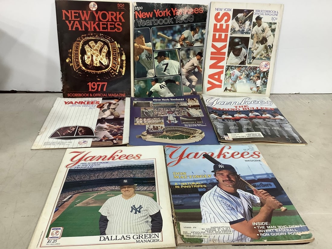 NY Yankees Magazines, Yearbooks, and more (1 of 1)