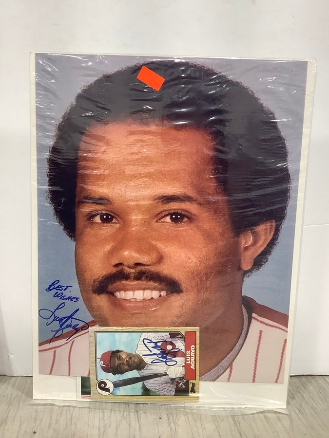 Luis Aguayo Phillies Photograph *signed* (8.25inx11in) (1 of 1)