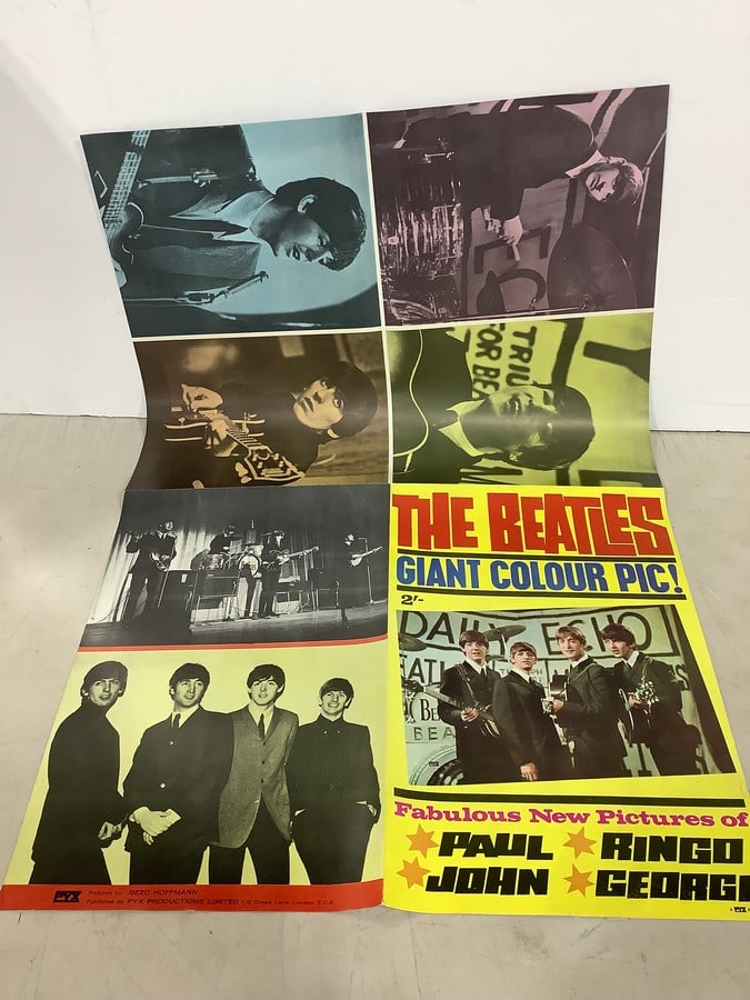 The Beatles double sided poster(19.5in.x29.5in.): The Beatles double sided poster(19.5in.x29.5in.)