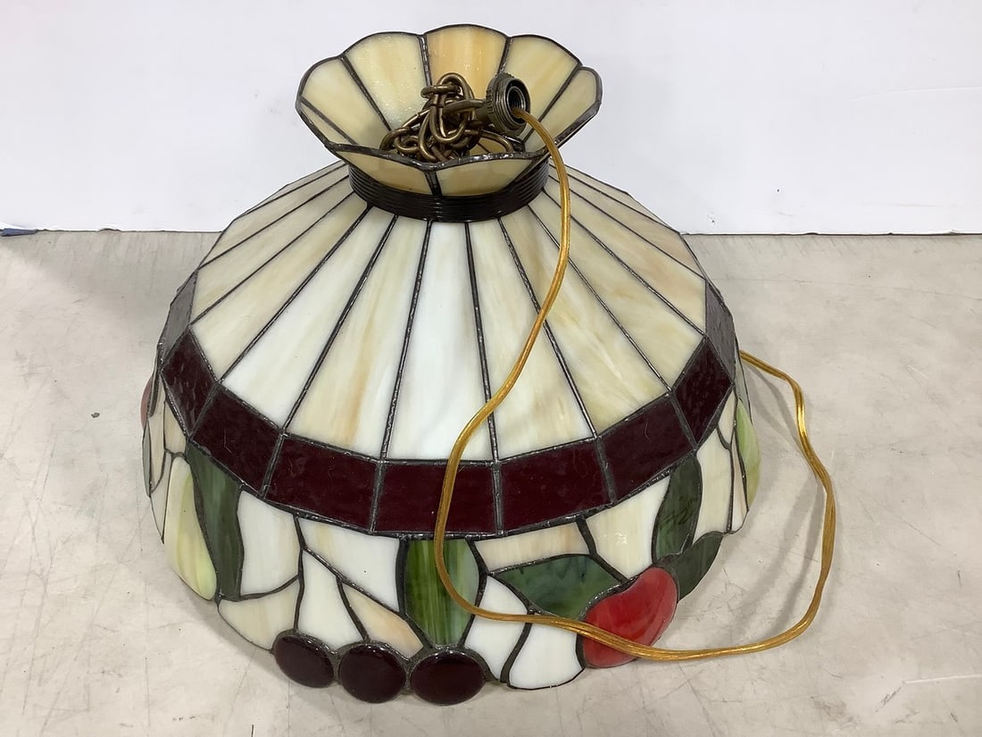 Stained glass lampshade(10.5in.tall): Stained glass lampshade(10.5in.tall)