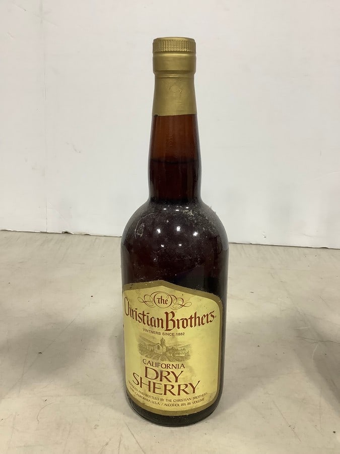 The Christian Brothers California Dry Sherry(18%, 750mL-sealed): The Christian Brothers California Dry Sherry(18%, 750mL-sealed)