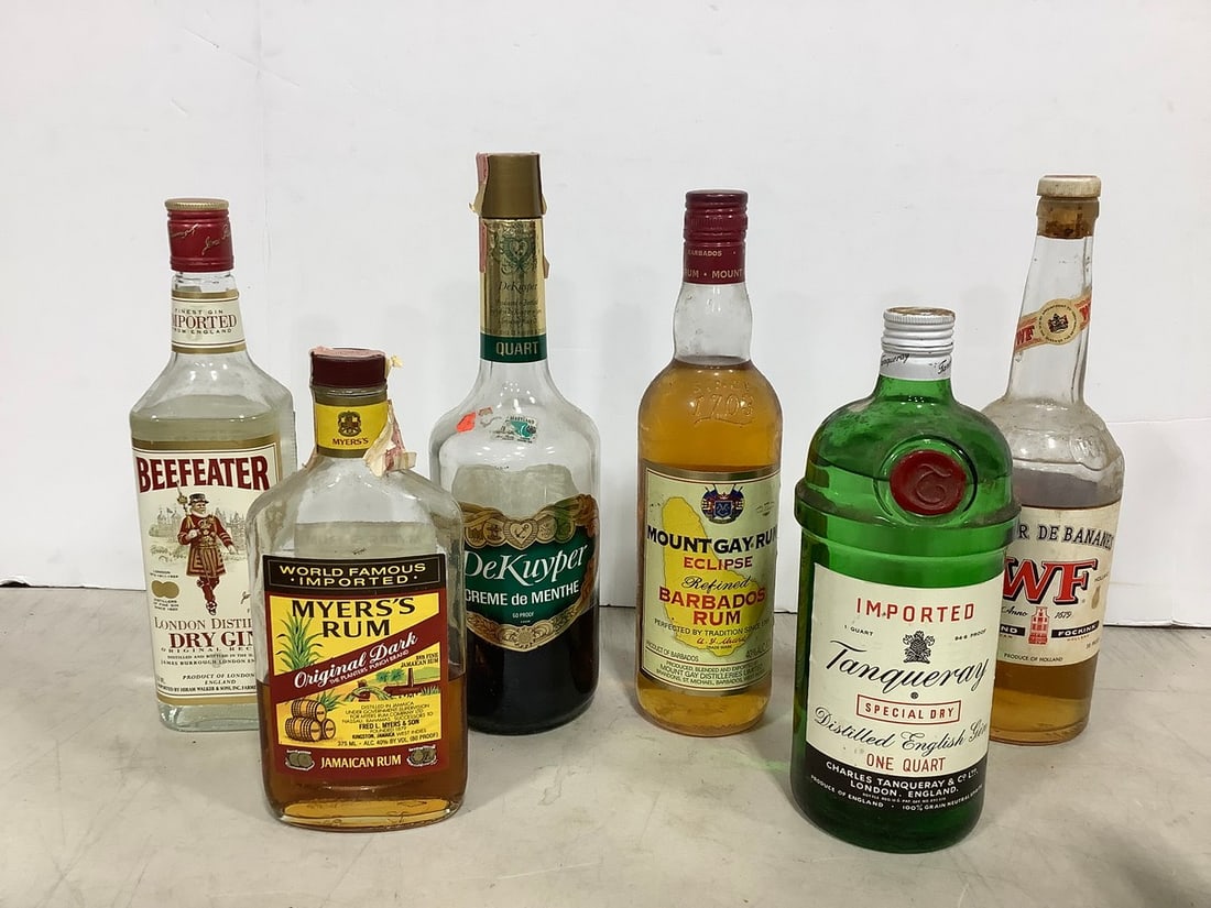 Various alcohol(Imported Tanqueray, Myers's Rum, DeKuyper creme de Menthe, and more-amount varies in: Various alcohol(Imported Tanqueray, Myers's Rum, DeKuyper creme de Menthe, and more-amount varies in each)
