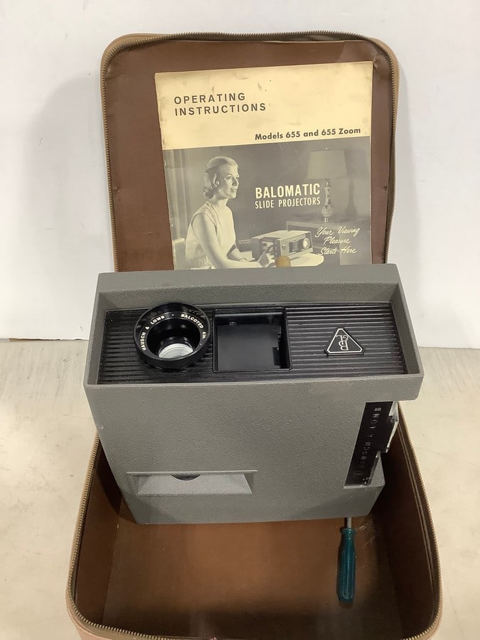 Bausch & Lomb balomatic slide projector(model 655) (1 of 1)
