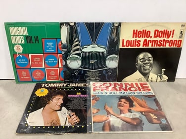 Vintage records(Louis Armstrong, Connie Francis, Tommy James, and more)