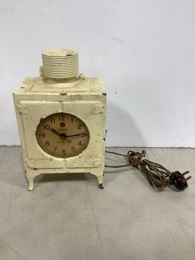 Telechron General Electric vintage clock (1 of 1)