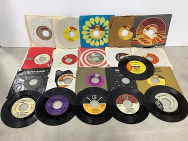 Vintage 45's(Stevie Wonder, Jackie Wilson, The Crystals, and more)