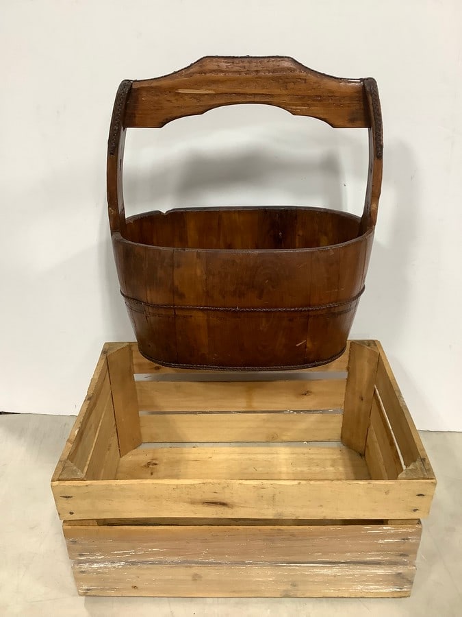 Wooden Crate (18.75inx12.5inx9in) and Basket: Wooden Crate (18.75inx12.5inx9in) and Basket