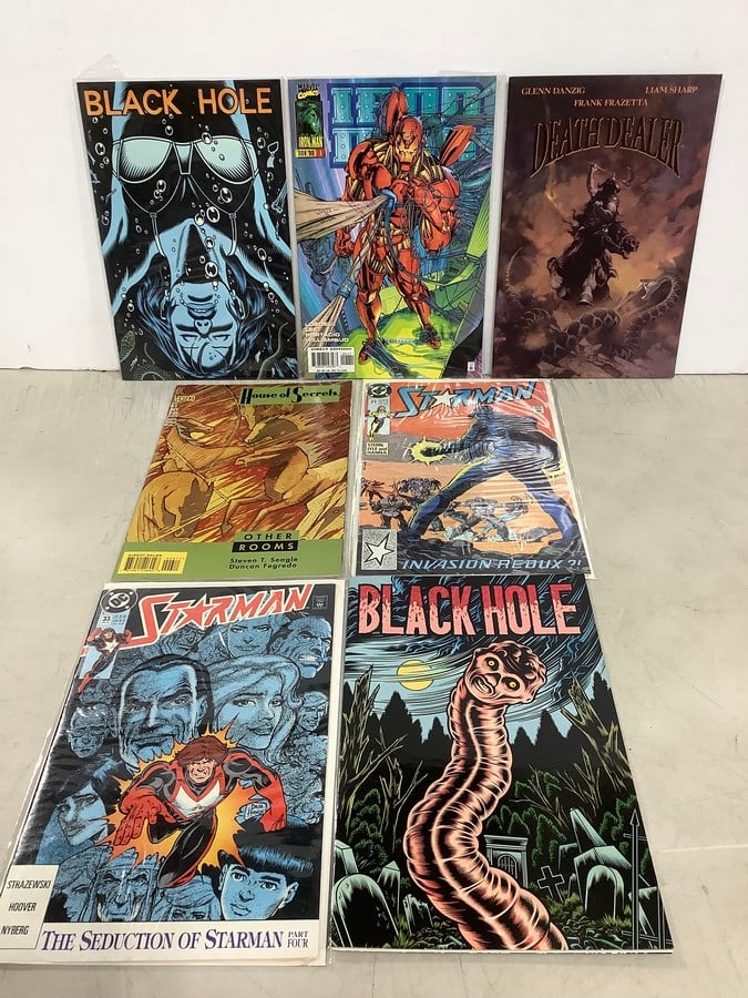 Various Comics (Marvel, DC, and more) (1 of 1)