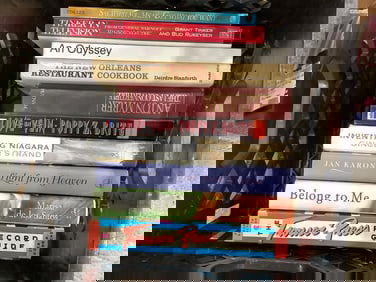 Various books(Tinker in Televsion, Light from Heaven, The Trouser Press record guide, and more)
