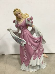 1988 Lenox Cinderella statue(9in.tall)