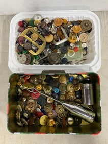Vintage Buttons *some bakealite*