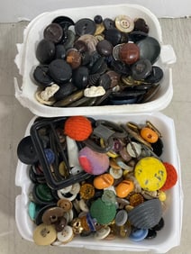 Vintage Buttons *some bakealite*