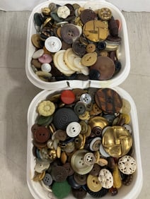 Vintage Buttons *some bakealite*