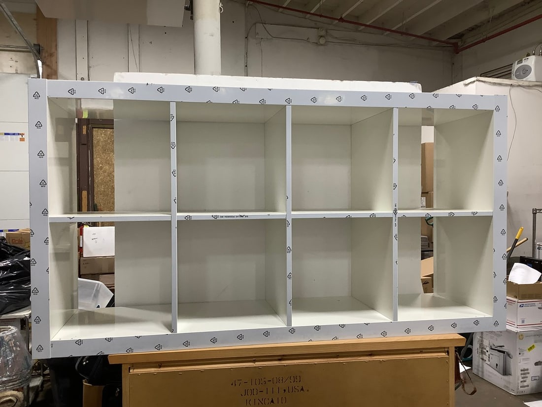 White Shelving Unit *no backing* (15inx30inx60in): White Shelving Unit *no backing* (15inx30inx60in)