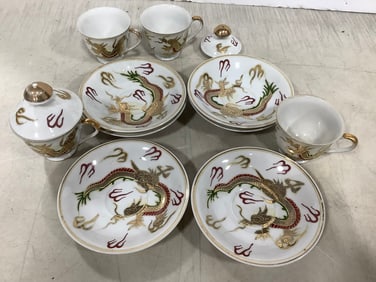 Fleetwood China Plates and Cups (Tallest - 2in)