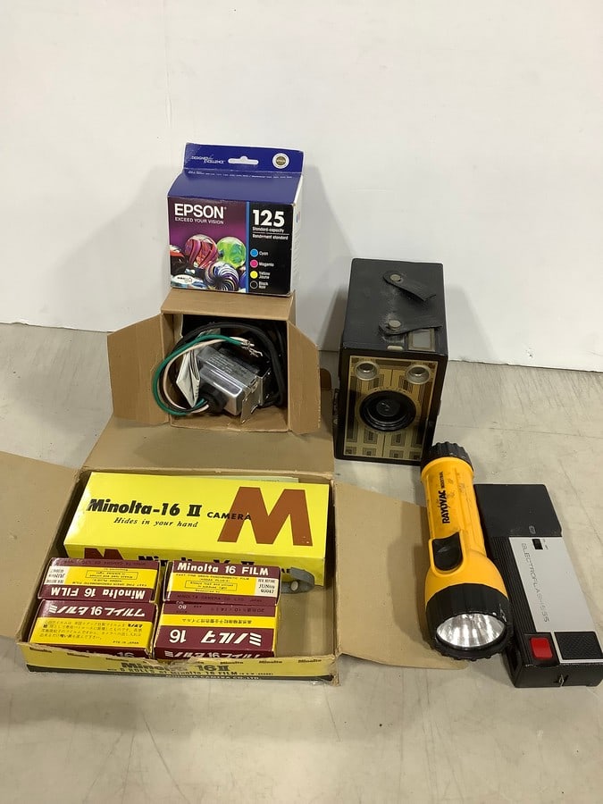 Epson - 125 Ink Cartridge, Electroflash555, Minolta 16 Film, and more: Epson - 125 Ink Cartridge, Electroflash555, Minolta 16 Film, and more